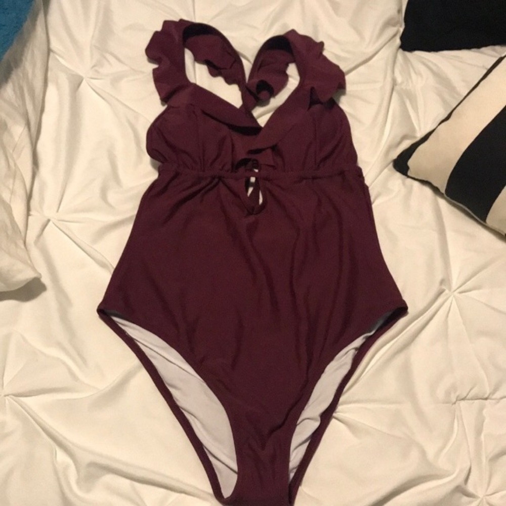 Cupshe burgundy ruffled one piece NWT